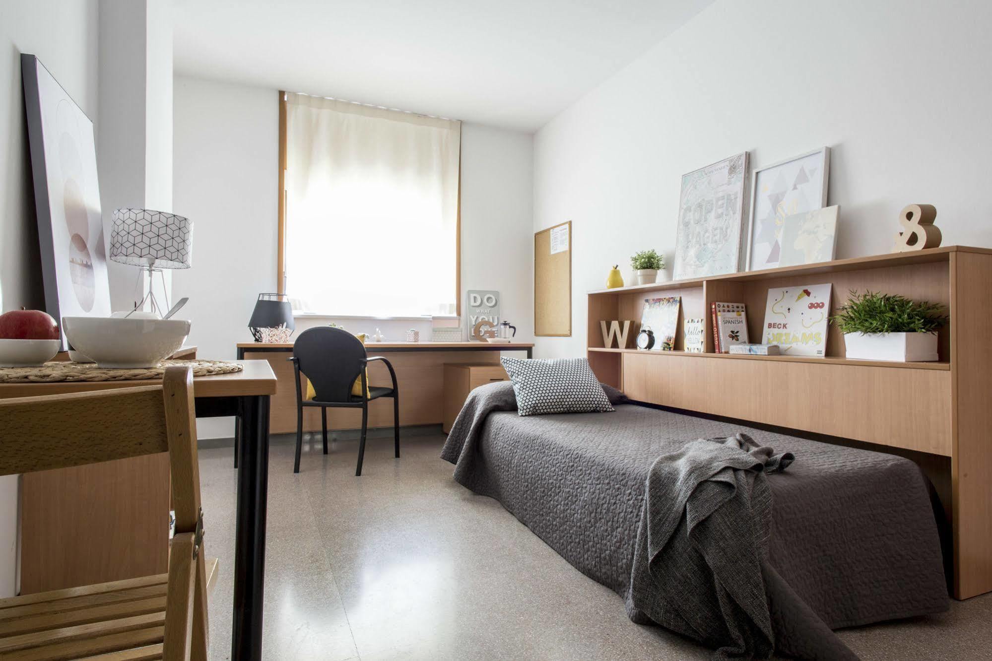 Residencia Universitaria Resa Campus De Montilivi خيرونا المظهر الخارجي الصورة
