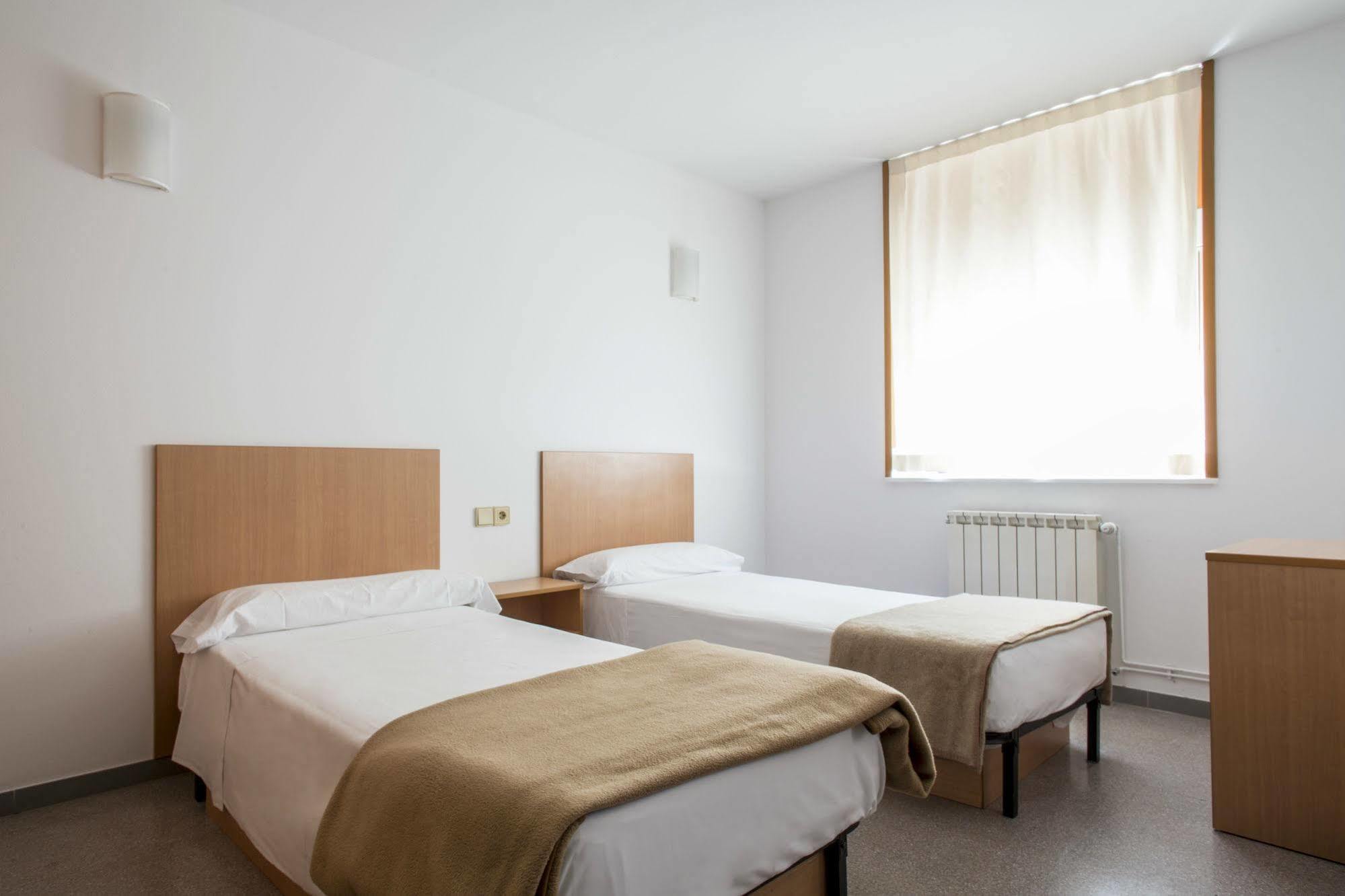 Residencia Universitaria Resa Campus De Montilivi خيرونا المظهر الخارجي الصورة
